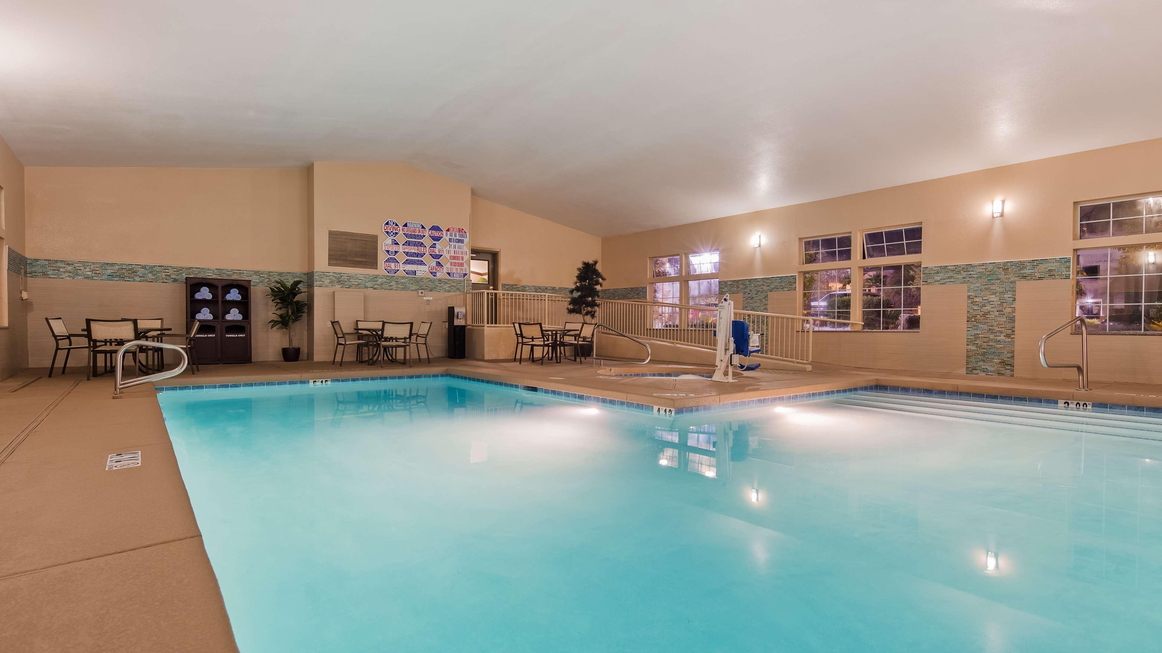 Best Western Plus Las Vegas West Экстерьер фото